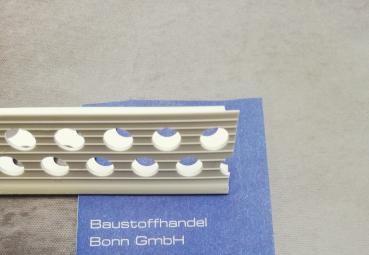 50m PVC Eckwinkel flach auf der Rolle