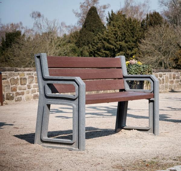 Senioren Sitzbank "Tarlo" mit Armlehne